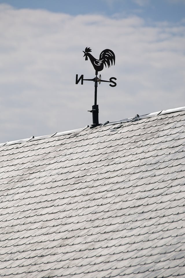 Jenis dan Harga Genteng Metal Multiroof untuk Hunian